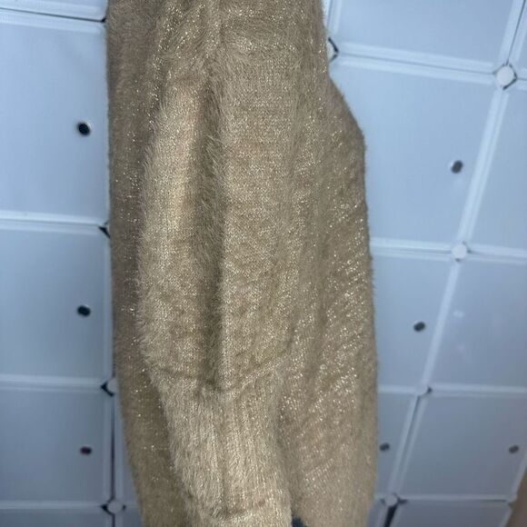 Boutique Super Soft Tan Crew Neck Sweater With Shimmering Gold Detail - Picture 3 of 10